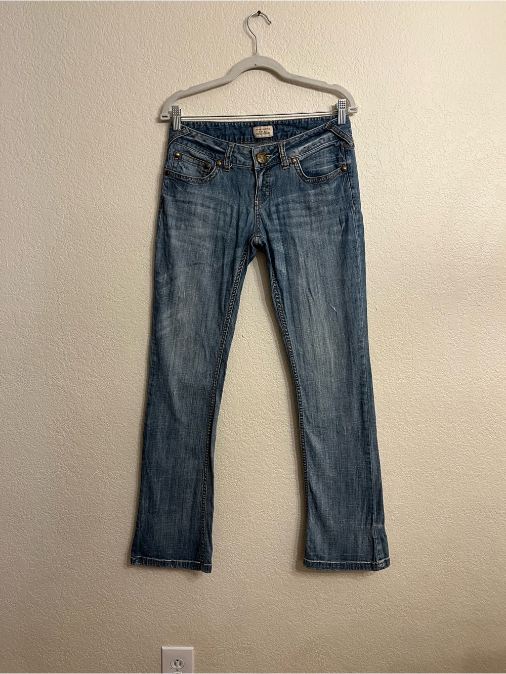 💕Y2K low rise flare Free People Blue Flare Jeans 💕